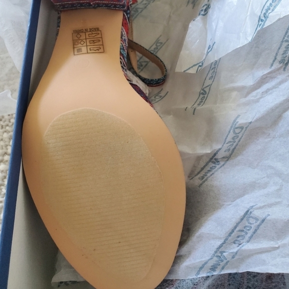 New Modcloth Vibrant Fabric Sandal/Heels - Picture 6 of 12